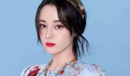 何嘉文最新爆料图片微博,揭秘背后惊人真相！”