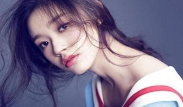 娱乐吃瓜女艺人官宣微博,吃瓜女艺人官宣微博，神秘男友身份引热议”